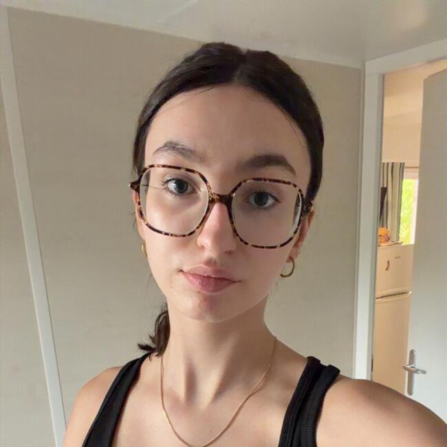 Babysitter in Amiens: Emilie