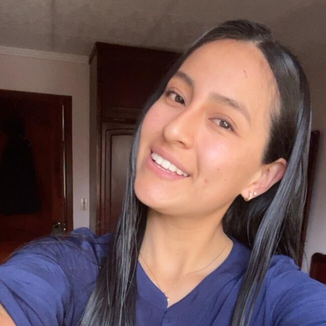 Babysitter in Colombes: Jennifer