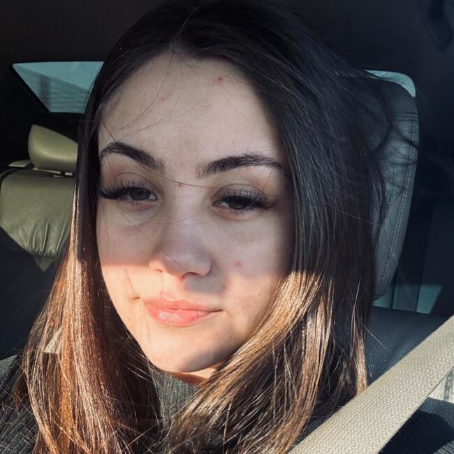 Babá em Balneário Camboriú: Agata