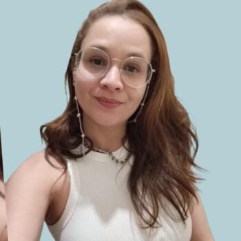 Babysitter Aparecida de Goiânia: EVELYN
