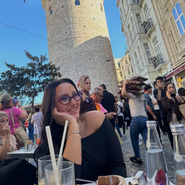 Babysitter in Vienna: Tugba