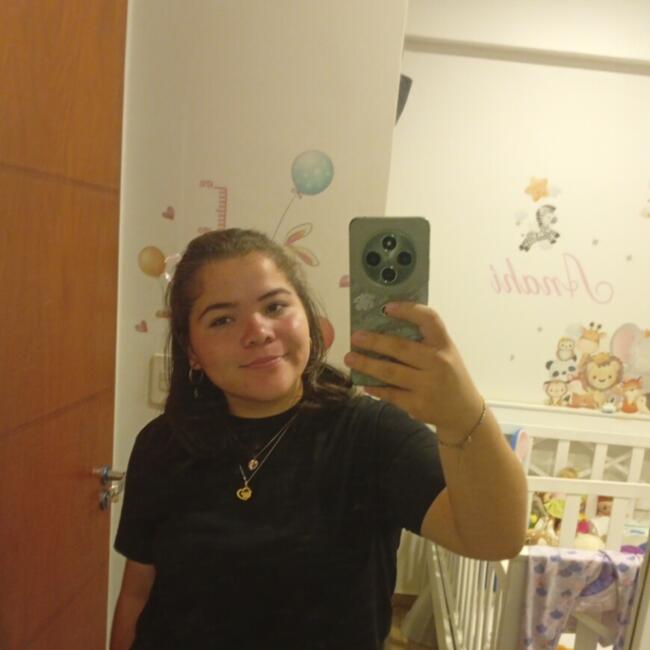 Babysitter in Altos: Liz