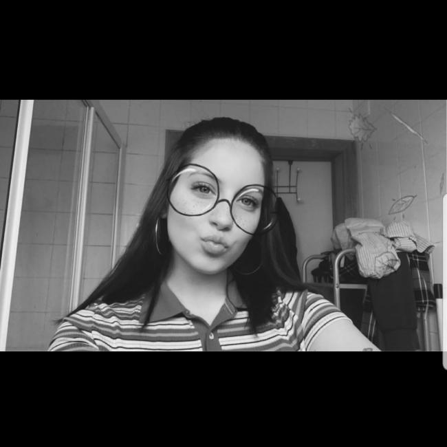 Baby-sitter in Wervik: Azrah