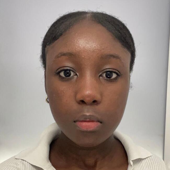 Babysitter in Limoges: Axelle