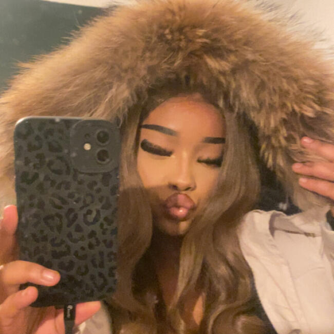 Babysitter in Berlin: Bella