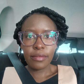 Babysitter in Nairobi: Louise