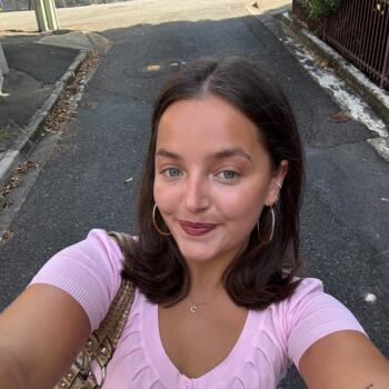 Babysitter in Brisbane: Charlotte