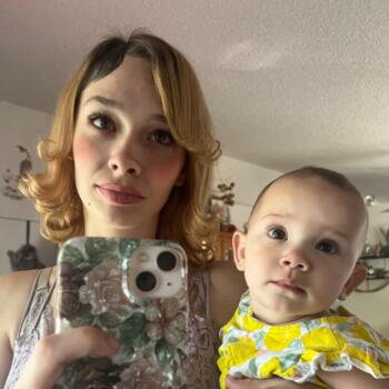 Babysitter in Reno: Sunny