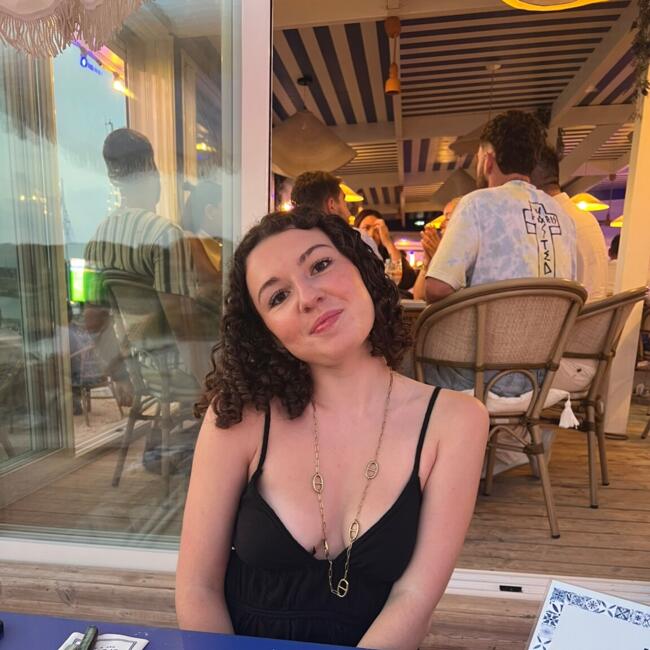 Babysitter in Nantes: Meline