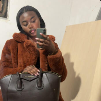 Babysitter Gentbrugge: Pierbiche-Antonella