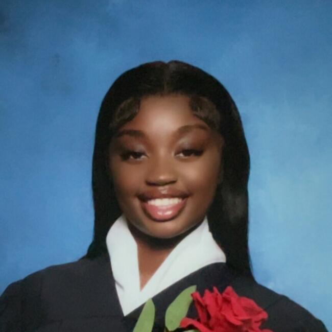 Babysitter in Montreal: Emmanuella