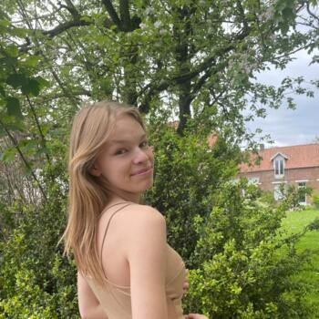 Babysitter in Chauny: Louanne