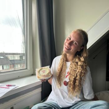 Baby-sitter in Almere Stad: Naomi