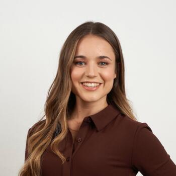 Familia Marbella: Sara