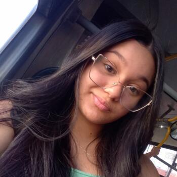 Babysitter in Guarulhos: Julia