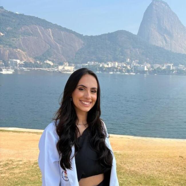 Babysitter in Mesquita: Maria Eduarda