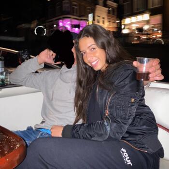 Babysitter in Badhoevedorp: Lou'Lou'