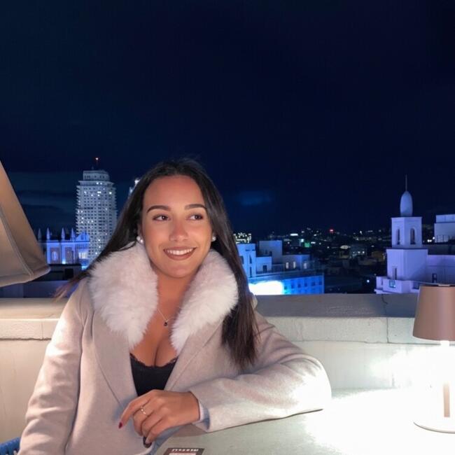 Babysitter in Madrid: Janet