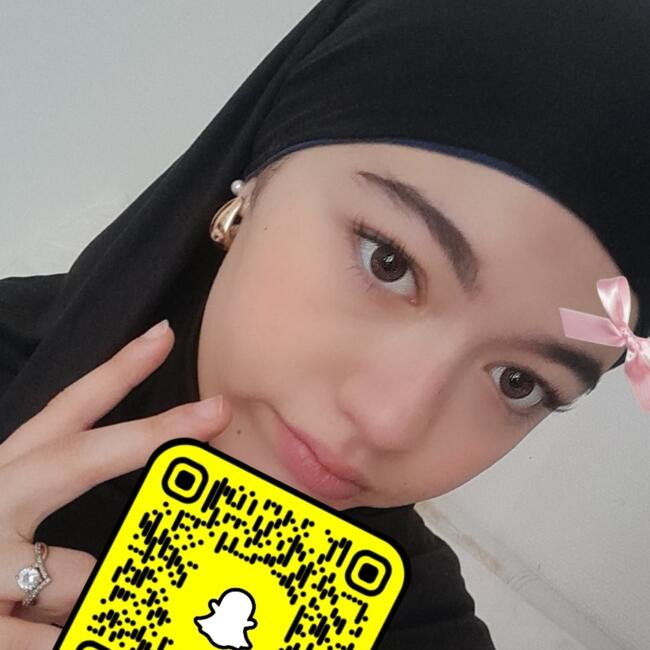 Babysitter in Saint-Fons: Yasmine