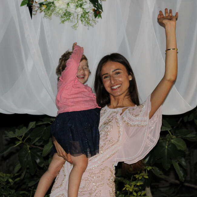 Babysitter in Thiais: Dehya