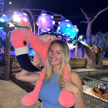 Babysitter in Fréjus: Léa