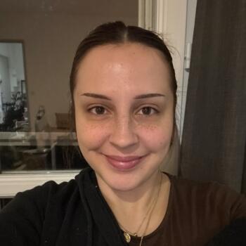 Babysitter in Bourges: Lealyne