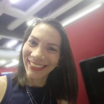 Babysitter in San Fernando: MARTHA P