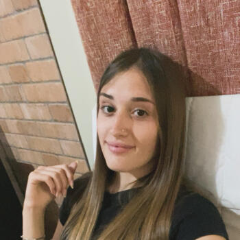 Babysitter in Rafael Perazza: Manuela