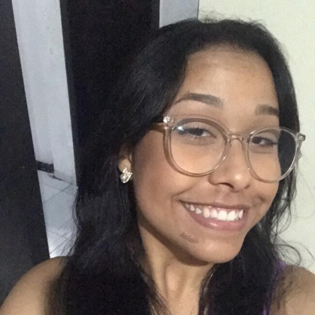 Babysitter in São Paulo: Dienifer