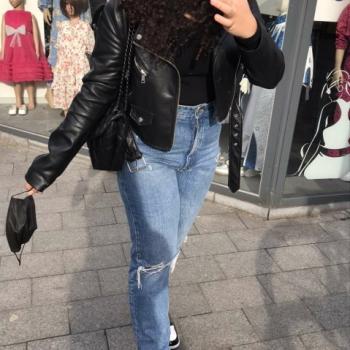 Baby-sitter in Lillo: Manal