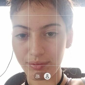 Babysitter in Montevideo: Iara Niasaidi
