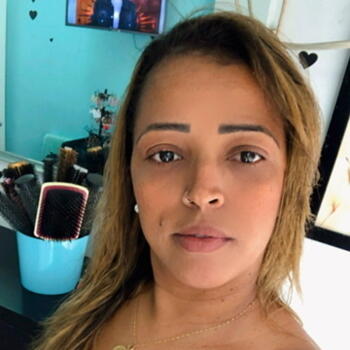 Babysitter in São João de Meriti: Adriana