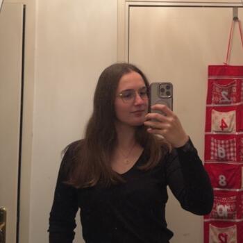 Babysitter in Boulogne-sur-Mer: Flore