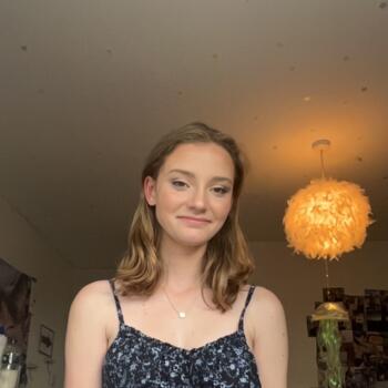 Babysitter in Winchester: Isabella