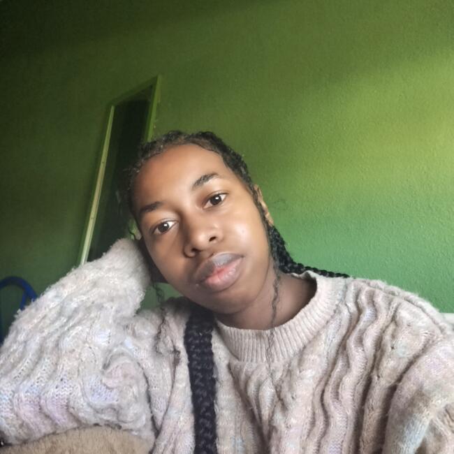 Babysitter em Almada: Lùcia Monteiro 