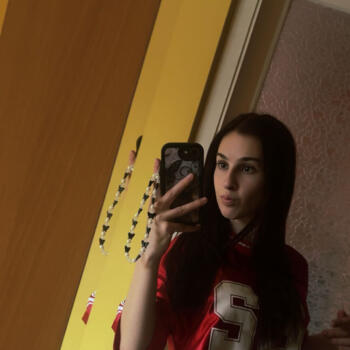 Babysitter in Besnyő: Bárdos Julianna Bianka