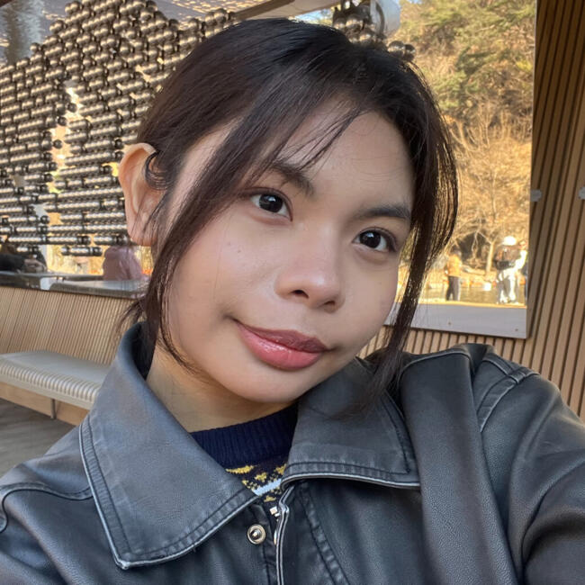 Babysitter in Hwayang-dong: Madelyn