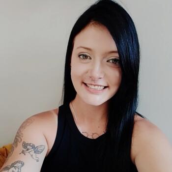 Babysitter in Springs: Shania