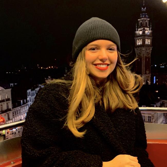 Baby-sitter in Linselles: Marie