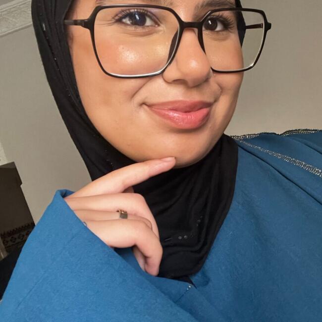 Babysitter in La Carrera: Aya