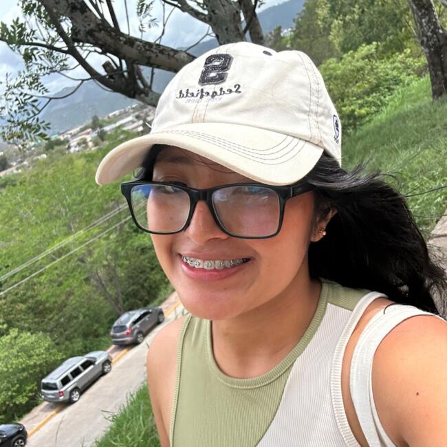 Babysitter in Tegucigalpa: Jeysi