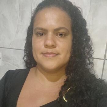 Babysitter Fortaleza: Liliane