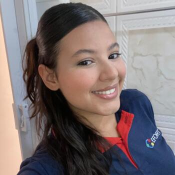 Babysitter in Santa Luzia: Yasmim