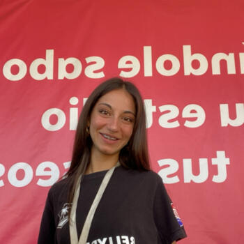 Babysitter in Vitoria-Gasteiz: CAROLINA ELIZABETH
