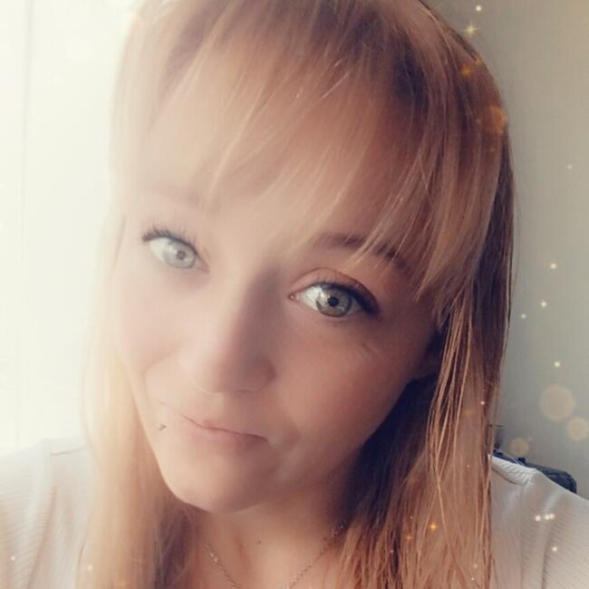 Babysitter in Oudenburg: Céline