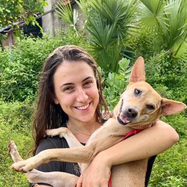 Babysitter in Phnom Penh: Carla