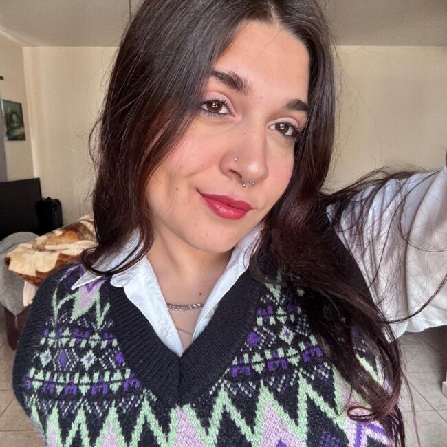 Babysitter in Kolossi: Emily