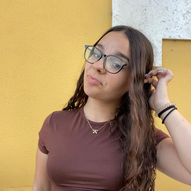 Babysitter em São João da Talha: Laura