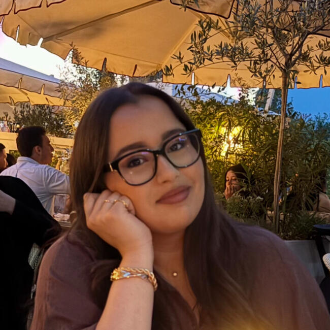 Babysitter in Livry-Gargan: Dounia