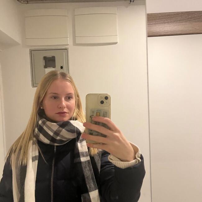 Varuška v Novo mesto: Ema